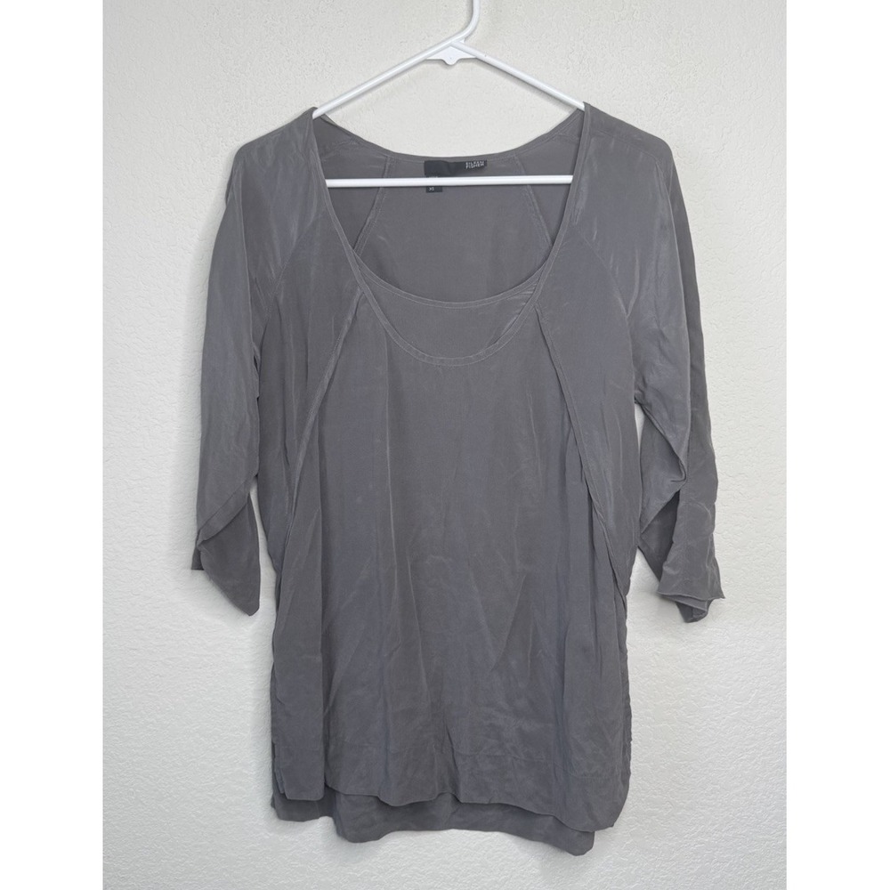 Eileen Fisher Top‎ Women's Extra Small Gray Short Sleeve 100% Silk Quiet Luxury